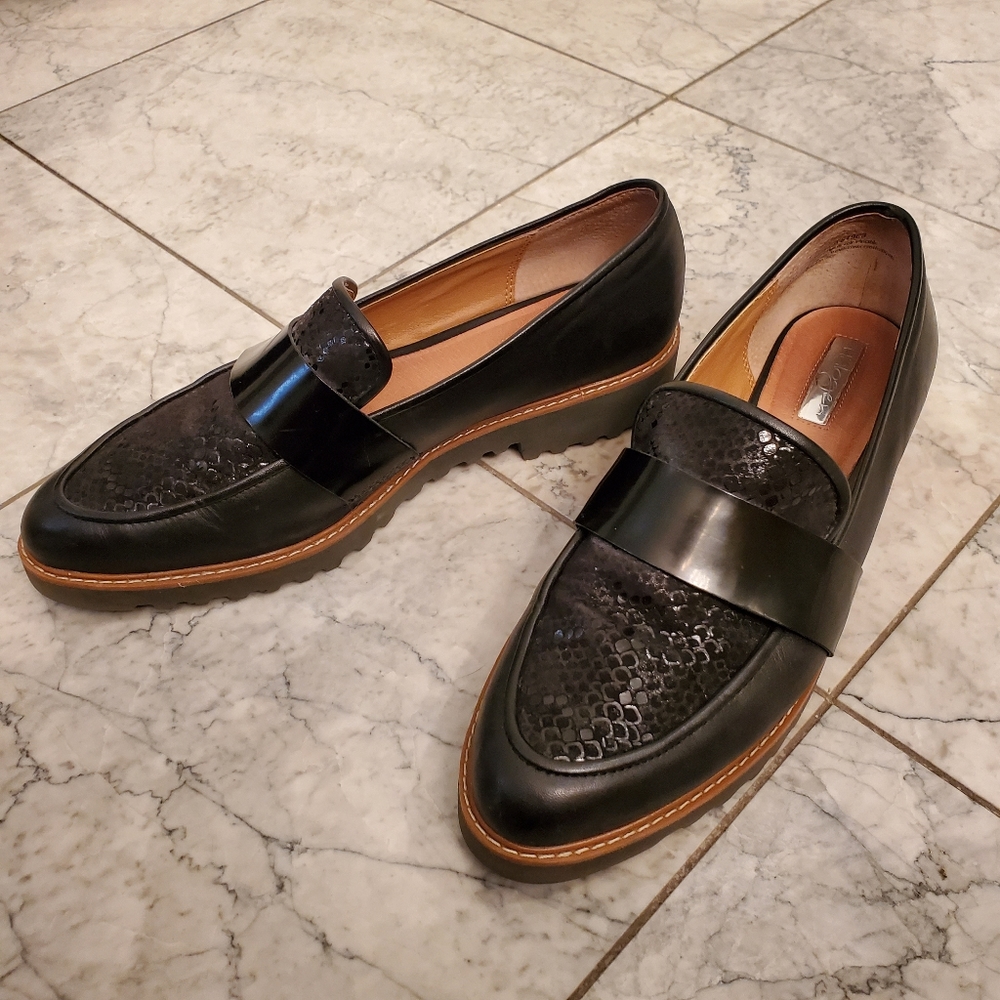 Like-new loafers